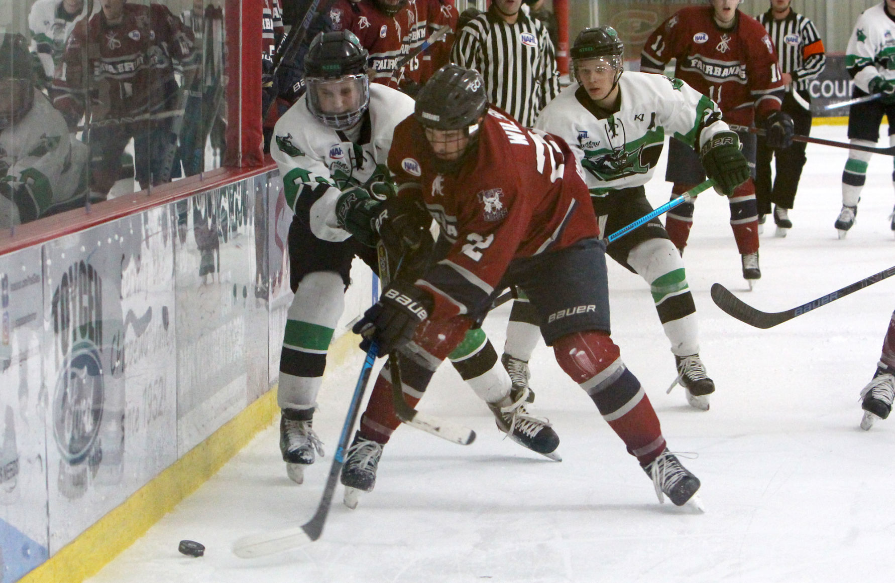 Fairbanks Ice Dogs at Chippewa Steel 12-29-18